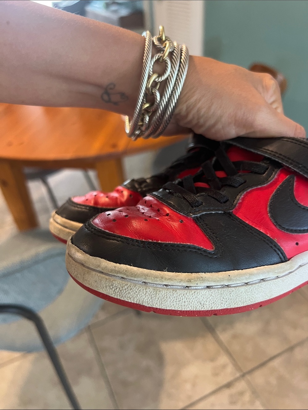 Nike Kids Black and Red Low-Top Sneakers with Strap - Picture 5 of 5